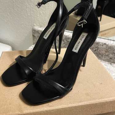 Like New  kassandra Steve  Madden heels