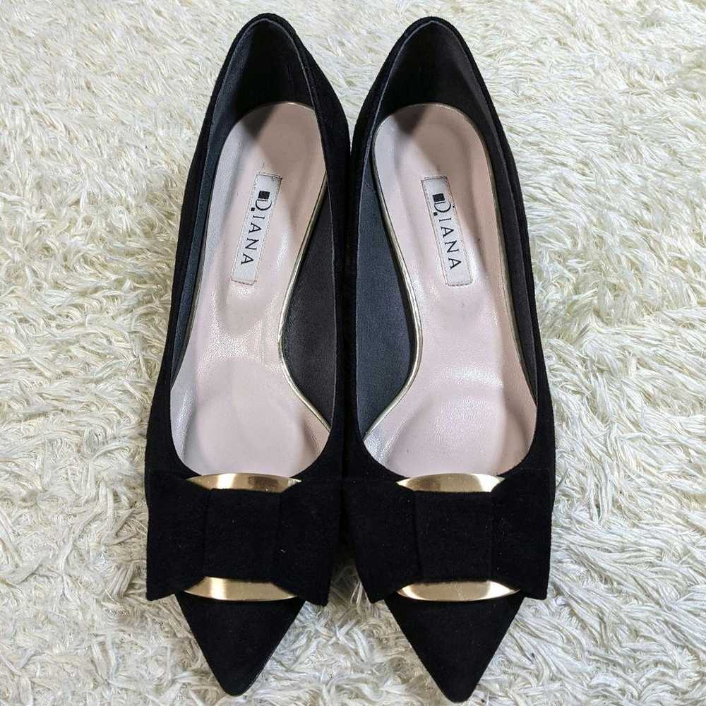 Diana Pumps Pointed Toe Ribbon Suede Gold Black - image 2