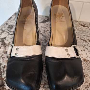 JOHN FLUEVOG Hi Choice Vanny Black White Heart Hee