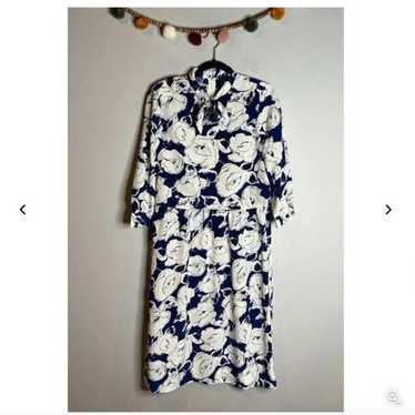 Vintage white and blue floral print dress - image 1