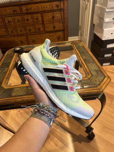 Adidas Ultraboost 5.0 “glow”