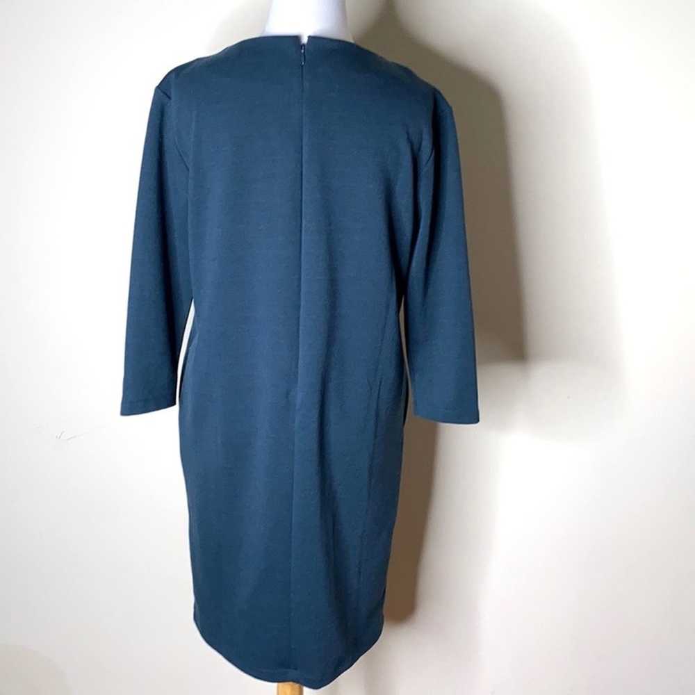 Uniqlo Green Shift Dress with Pockets - image 5