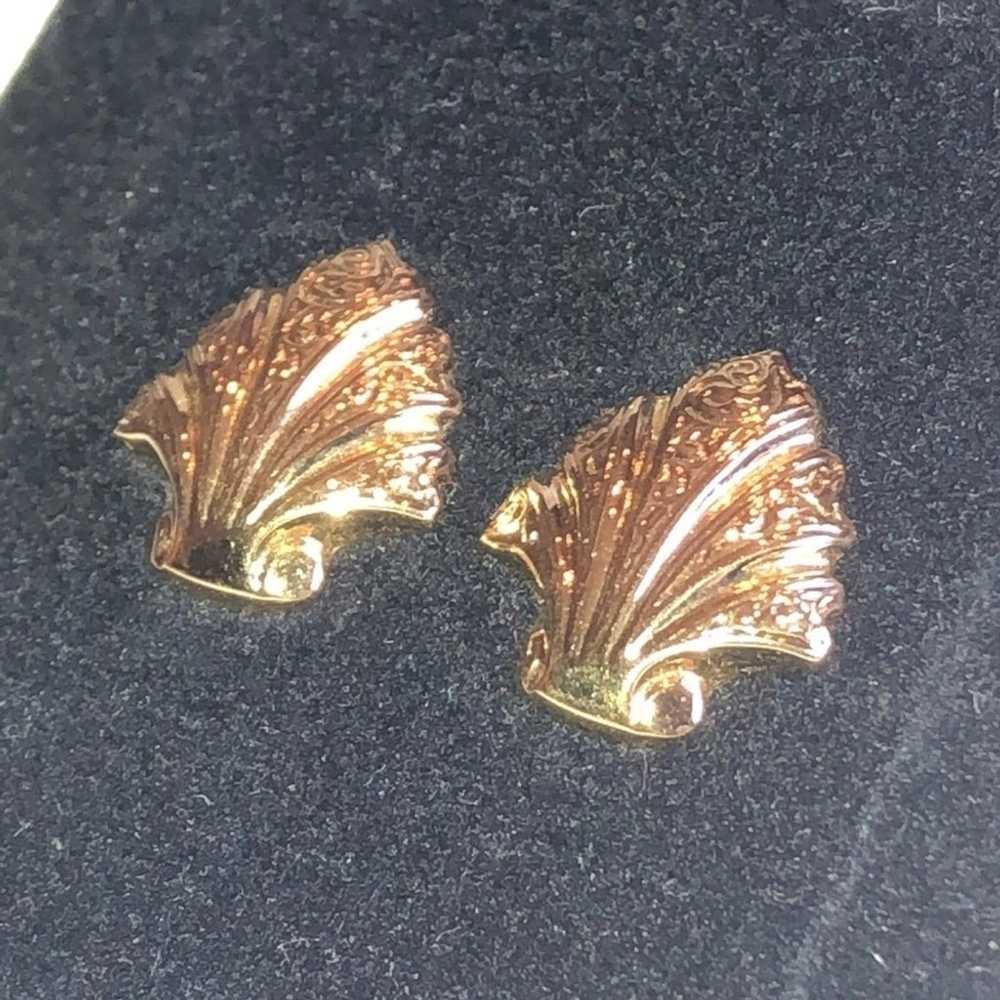 Monet Gold Tone Vintage Shell Pierced Earrings - image 2