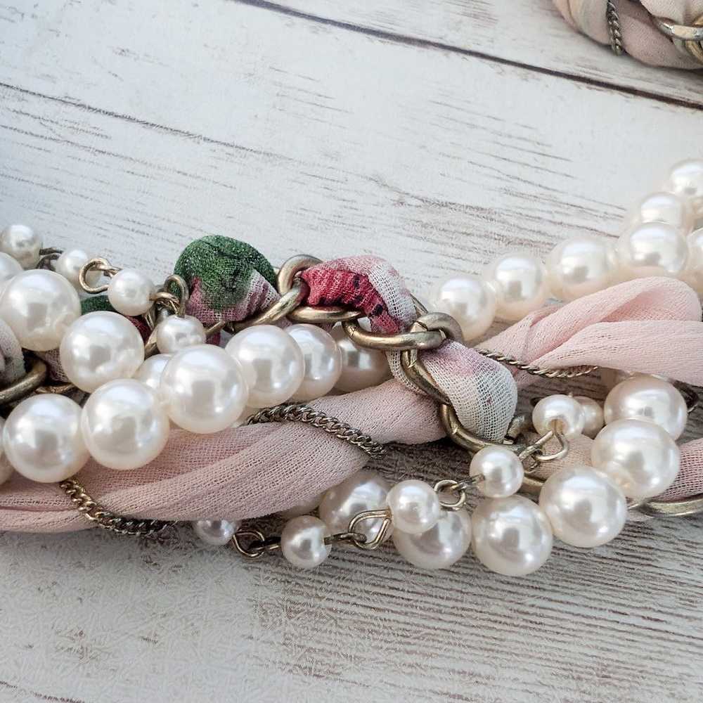 Vintage Necklace Unusual Faux Pearl & Fabric Twis… - image 7