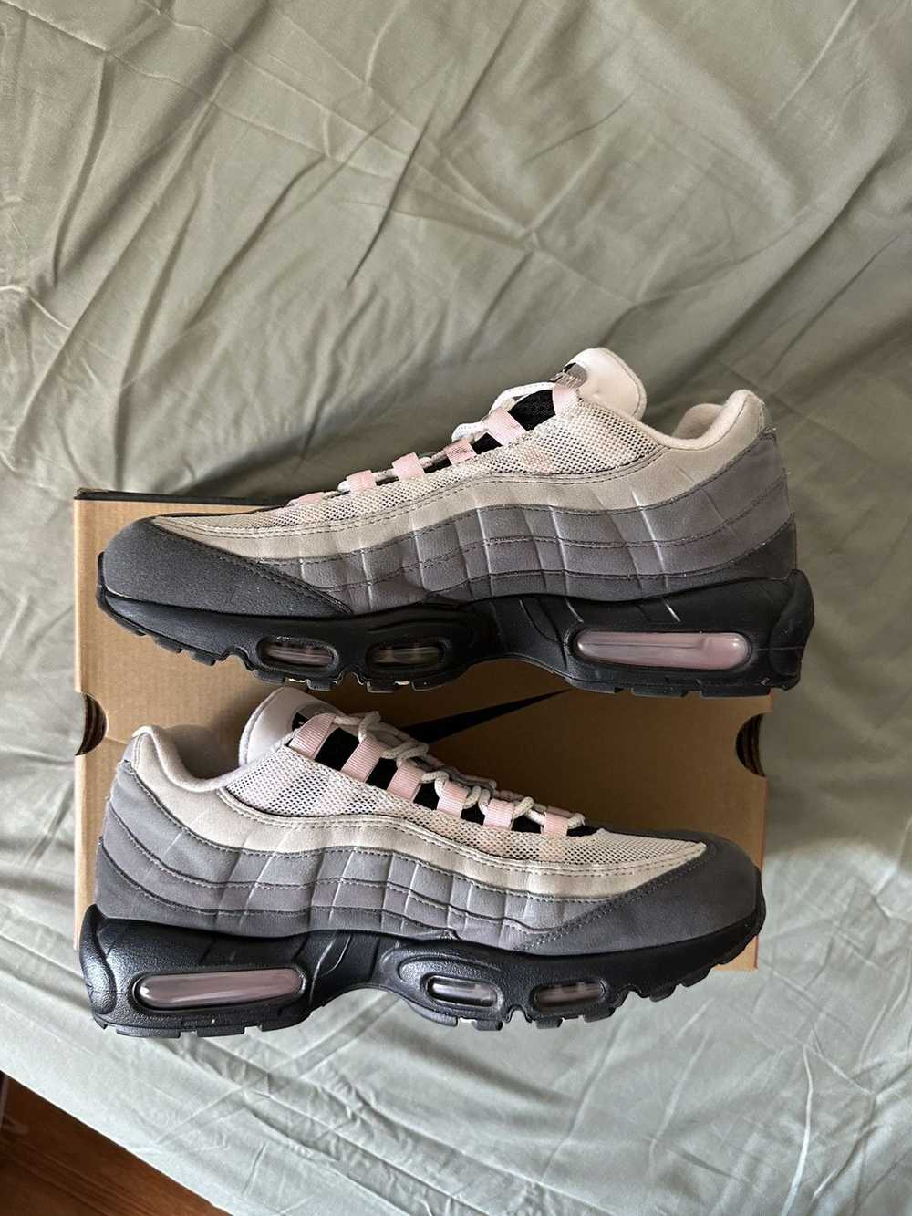 Nike Nike Air Max 95 gunsmoke pink foam - image 2