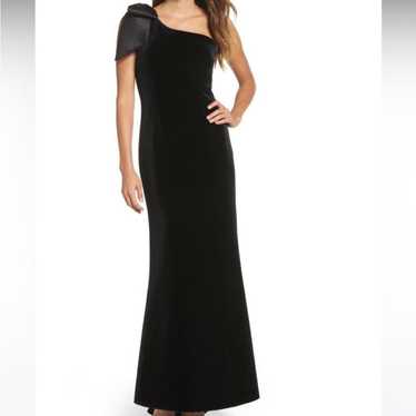 Eliza J l Velvet One Shoulder Gown Size 8