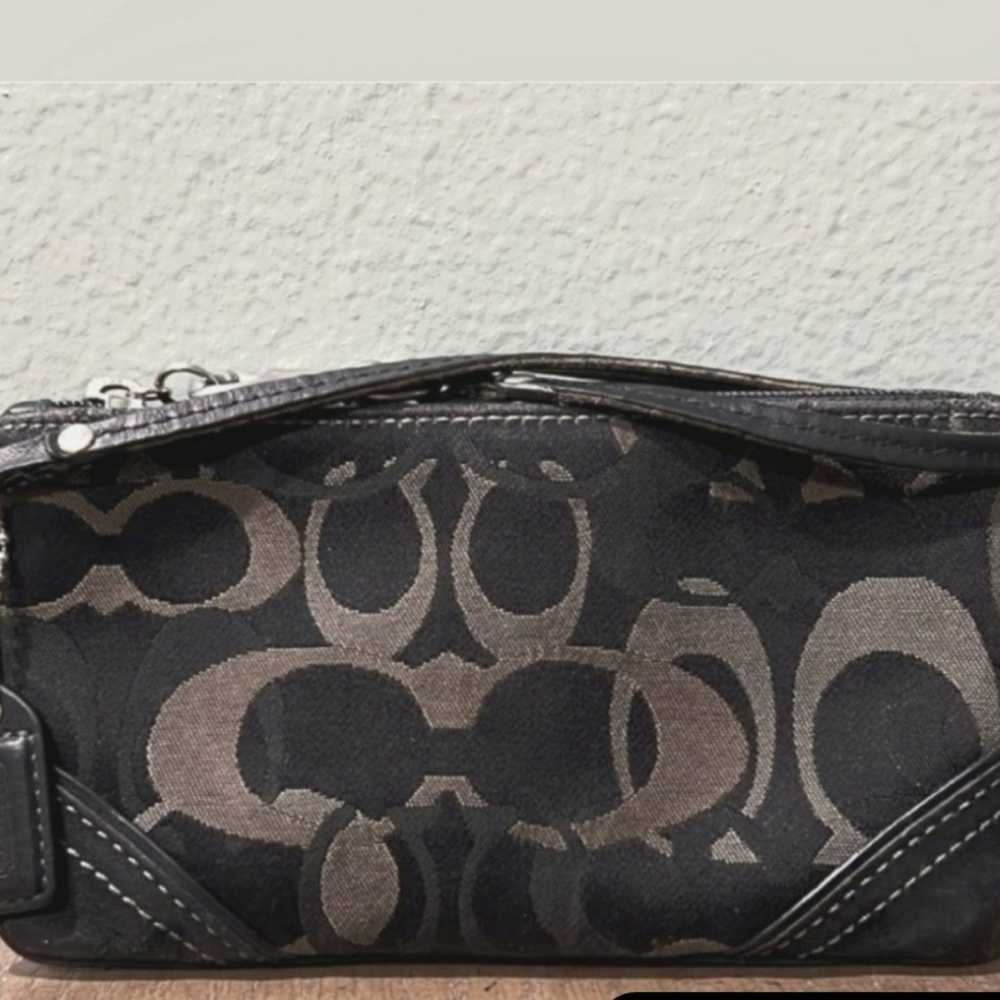 Vintage Coach leather wristlet wallet - image 3