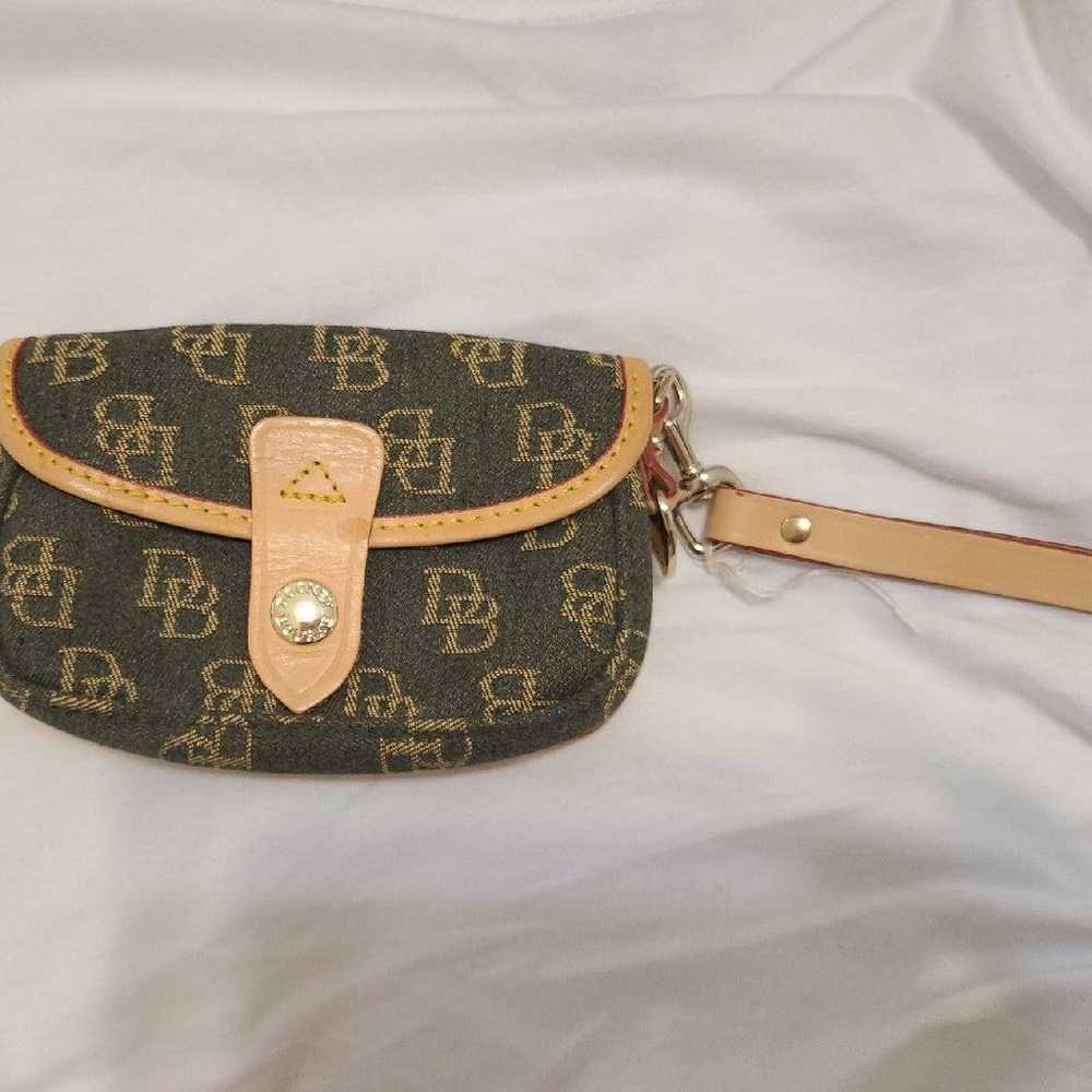 Vintage Dooney and Bourke Wristlet - image 2