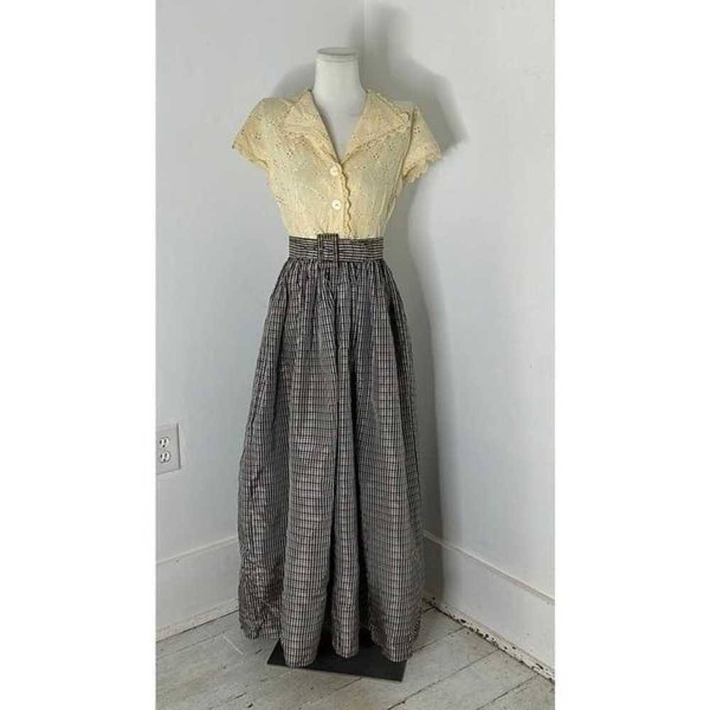 Vintage 40s Eyelet Floral With Checkered Skirt Ma… - image 1