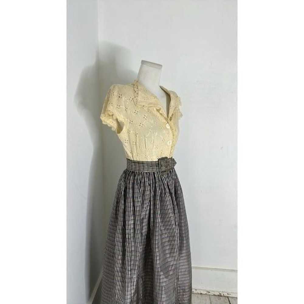 Vintage 40s Eyelet Floral With Checkered Skirt Ma… - image 4