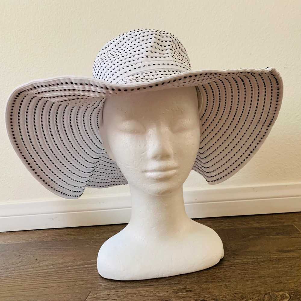 Sun hat - image 2