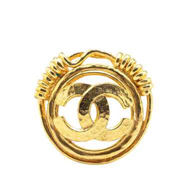 Gold Chanel Gold Plated CC Brooch