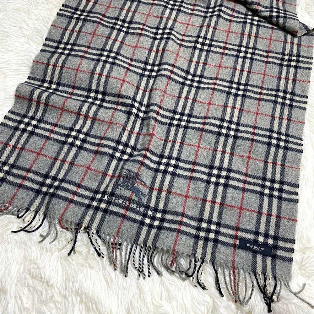 【Large】Burberry stole, muffler, knee blanket, che… - image 2