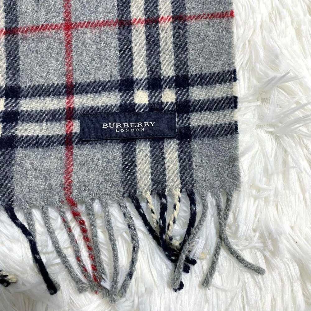 【Large】Burberry stole, muffler, knee blanket, che… - image 4