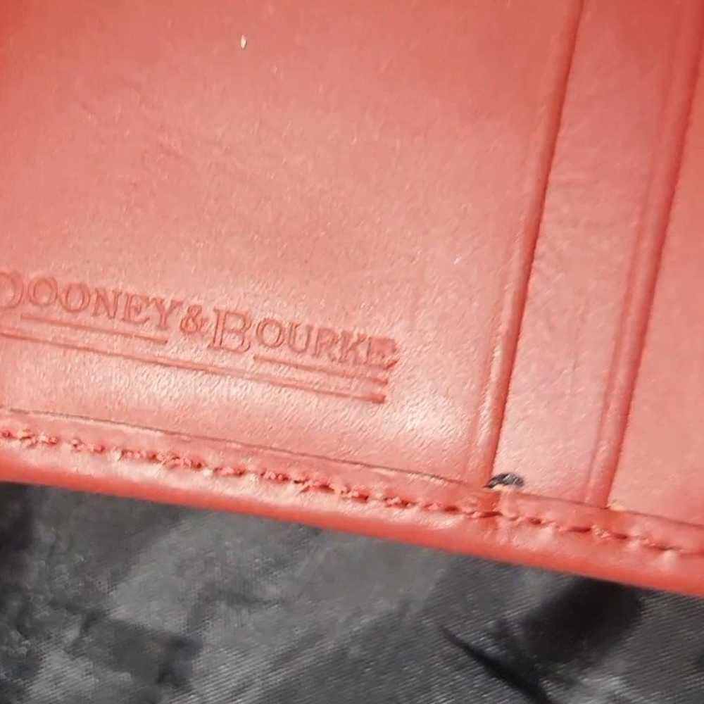 VINTAGE **DOONEY AND BURKE WALLET - image 8