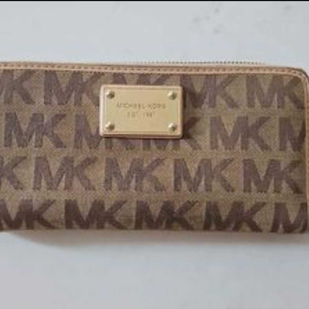 Vintage Michael Kors Wallet - image 1