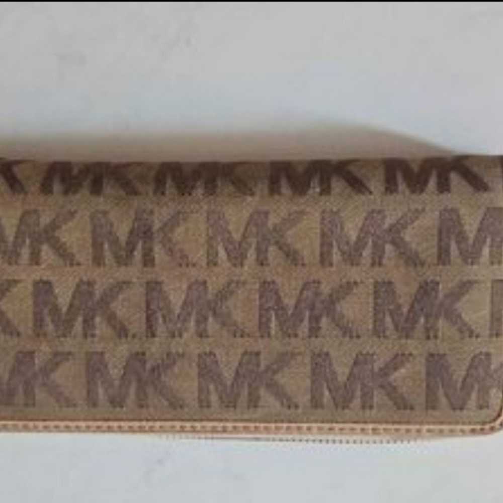 Vintage Michael Kors Wallet - image 2