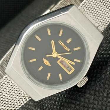 Vintage Automatic 1982 Citizen Mens Watch with newest Silver Strap