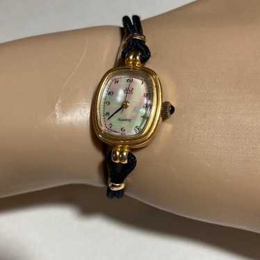 VINTAGE JAZ PARIS QUARTZ MOVEMENT LADIES WRIST WAT