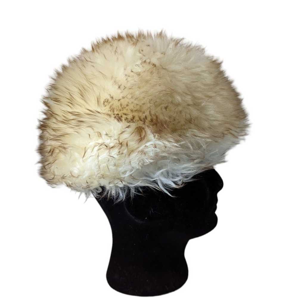 Vintage 70s Womens Fur Hat Genuine Tuscan Lamb Sk… - image 2