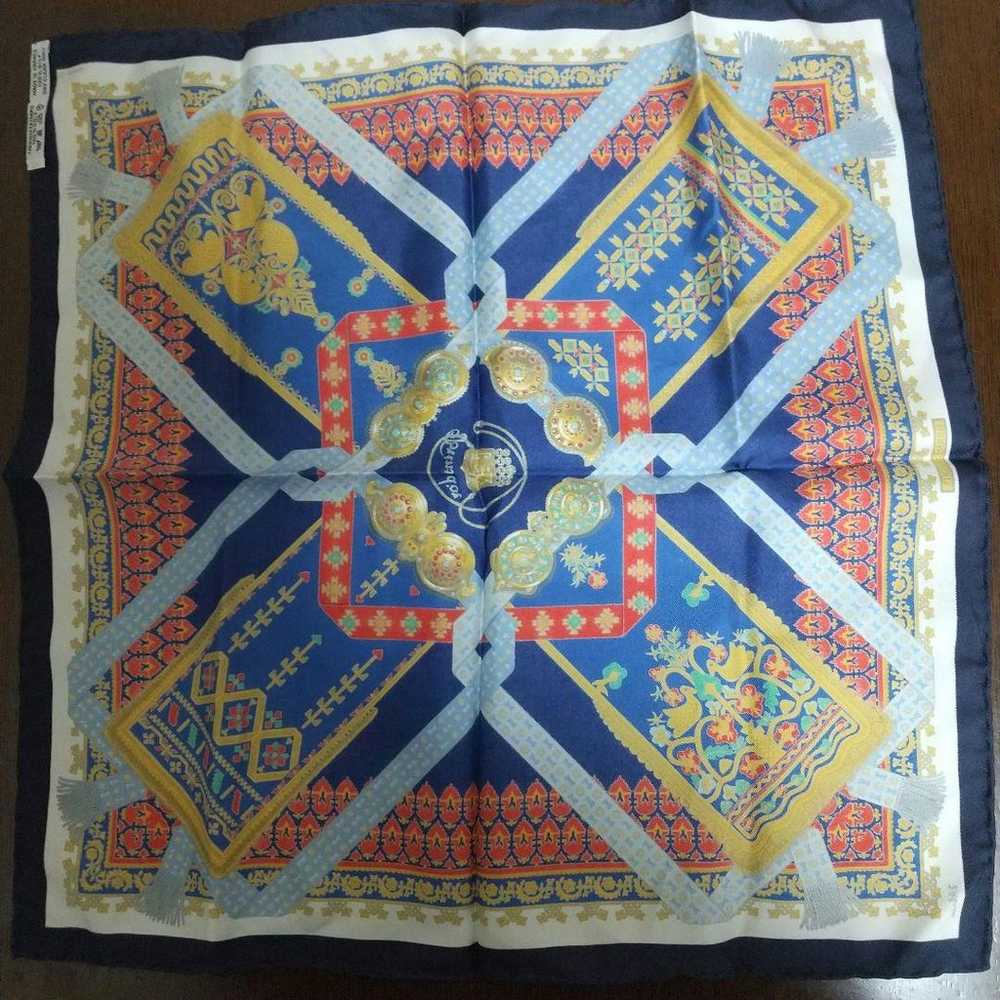 Hermes Petit Scarf Petit Carre Brins d'or Cal45 - image 4