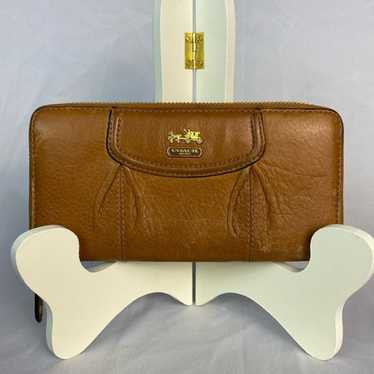 Vintage Coach Madison accordion wallet clutch