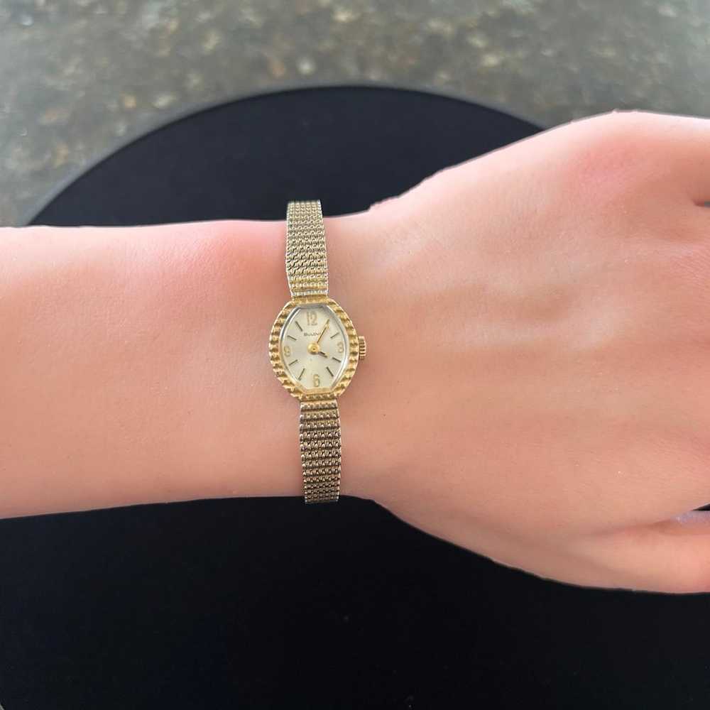 Bulova ladies watch 10k gold filled - image 1