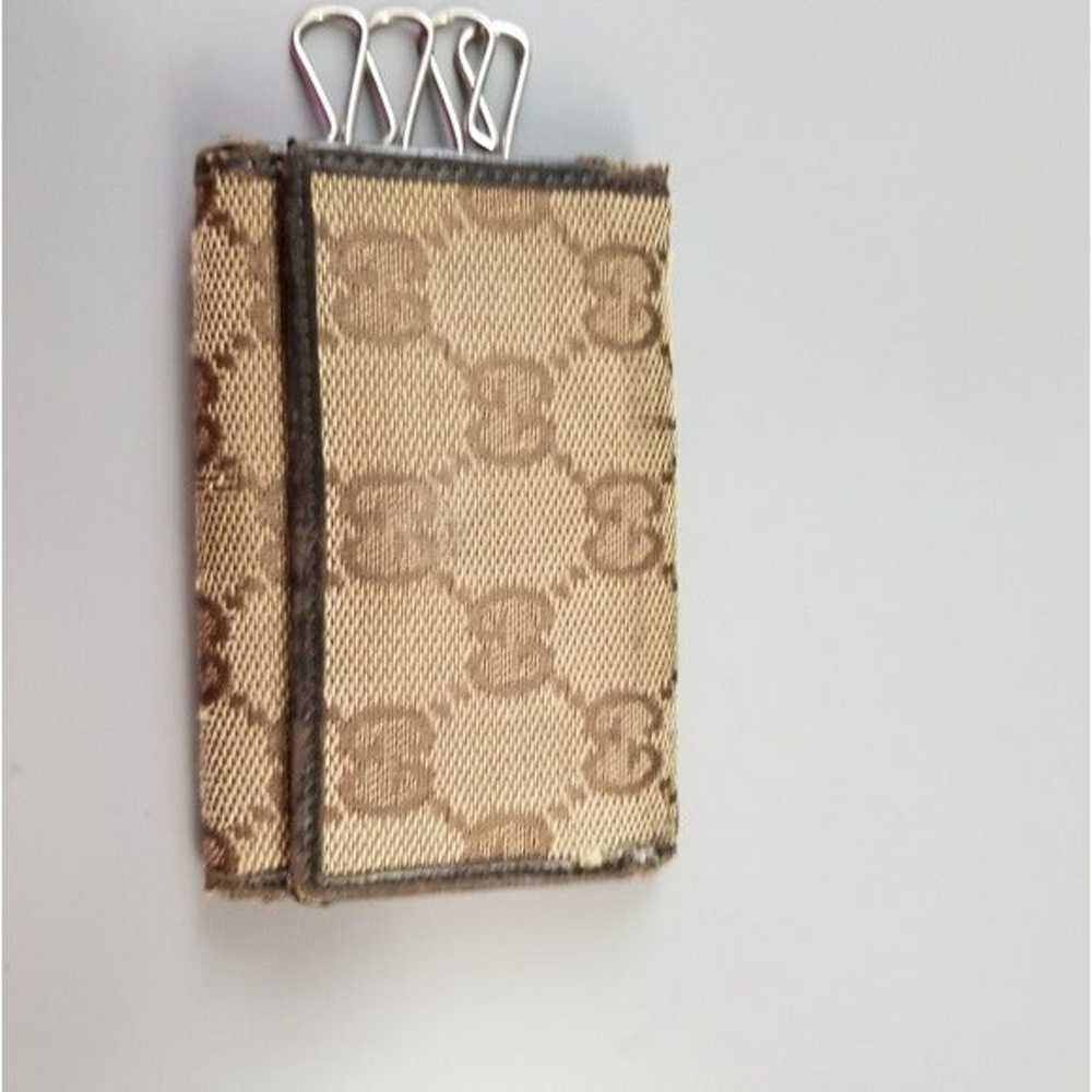 GUCCI  GG Classic Signature Key holder wallet - image 3