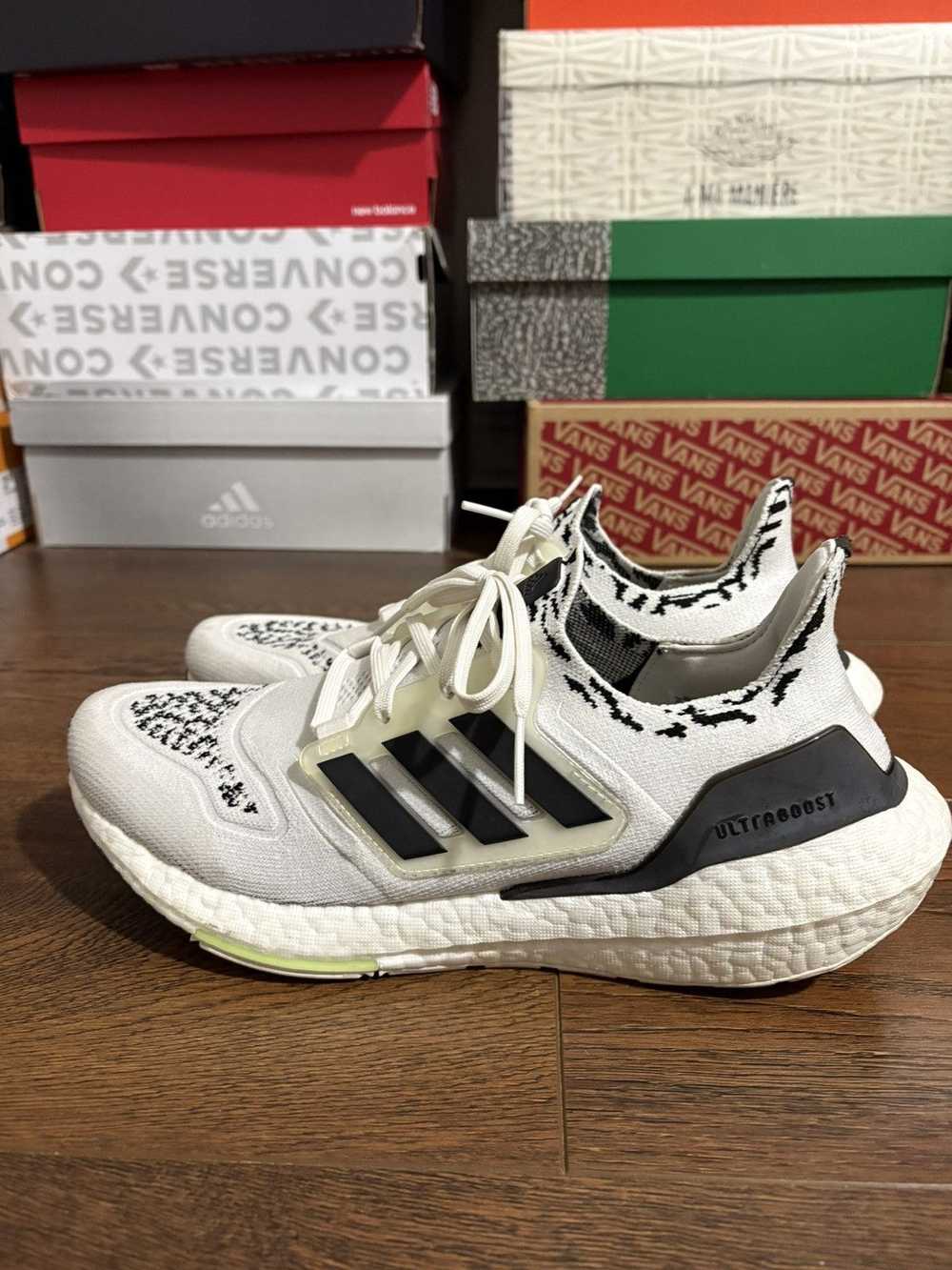 Adidas Ultra boost 22 non dyed zebra - image 3