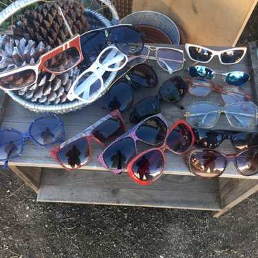 Lot of sunglasses/frames