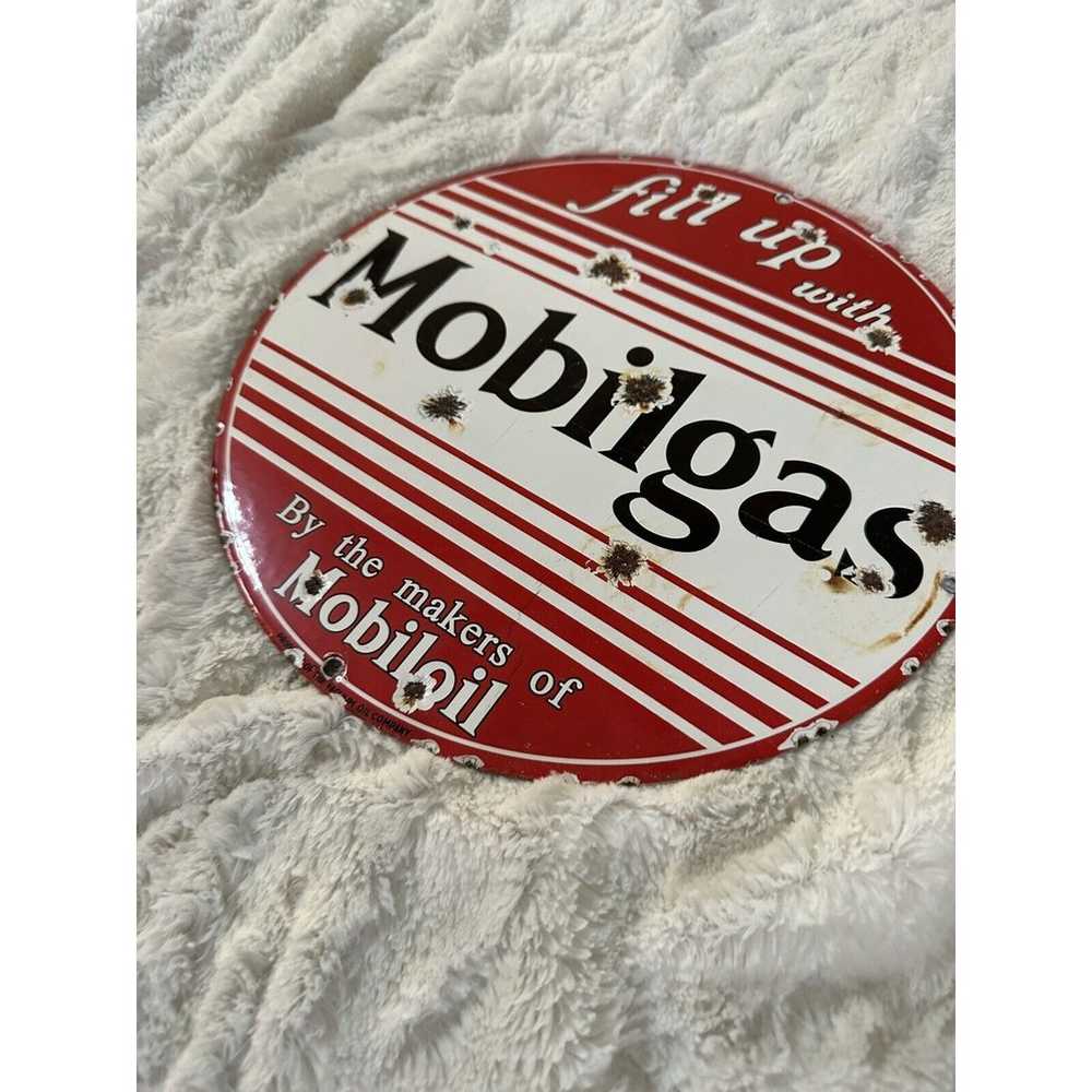 VINTAGE RED MOBIL GAS MOBILOIL PORCELAIN METAL EN… - image 11