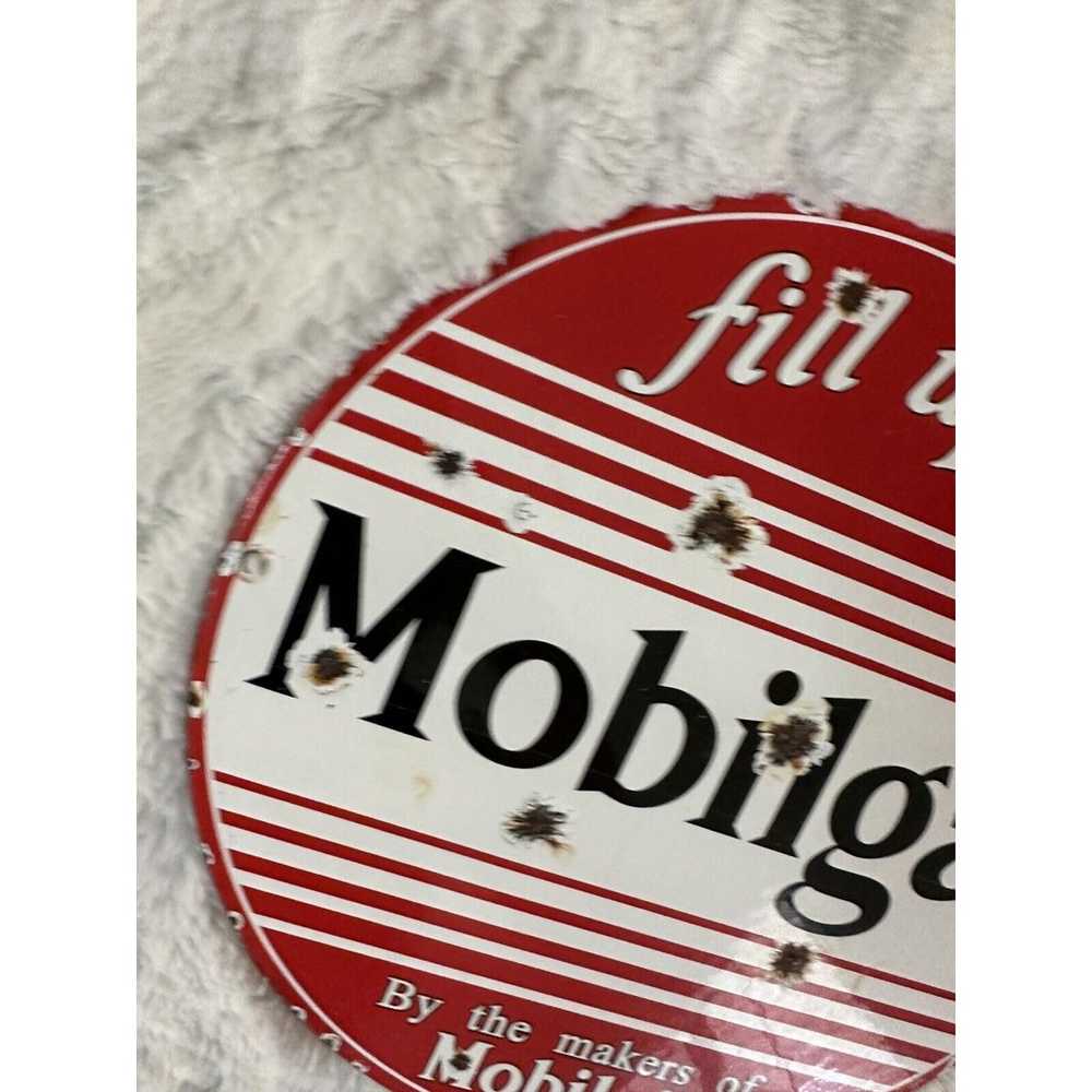 VINTAGE RED MOBIL GAS MOBILOIL PORCELAIN METAL EN… - image 6