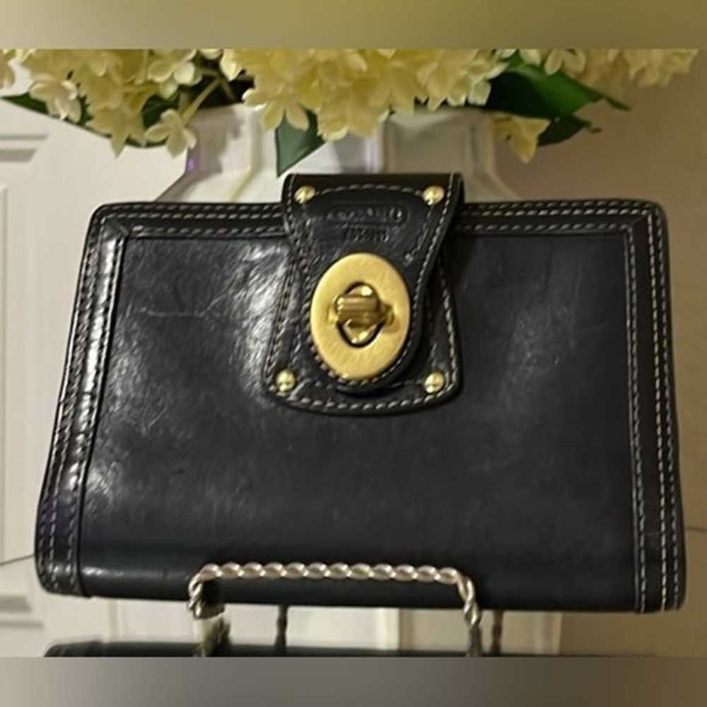 VINTAGE Coach studded Turn Lock Wallet Black Leat… - image 7