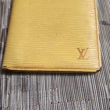 Louis vitton yellow wallet