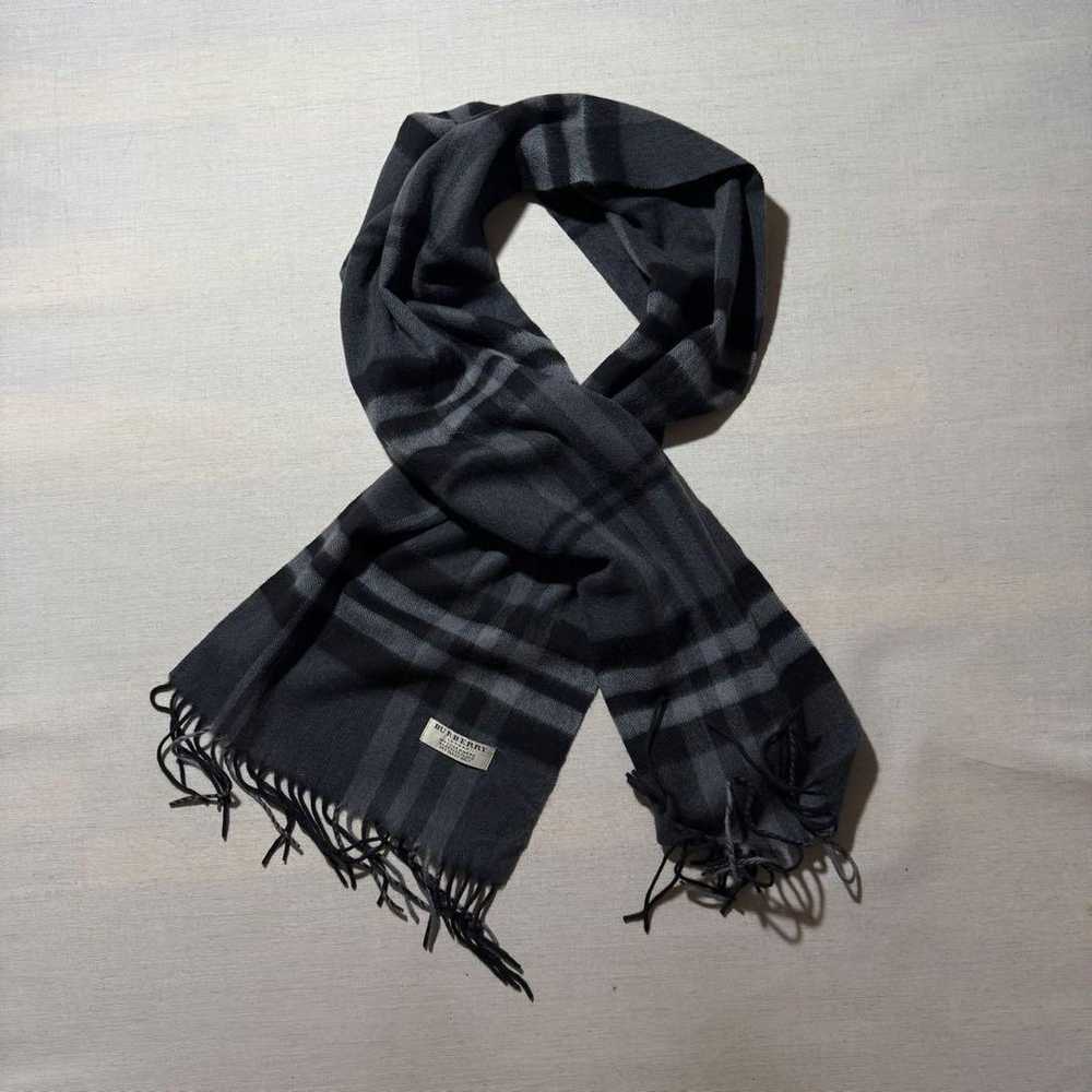 Burberry London 100% Cashmere Nova Check Scarf - image 9