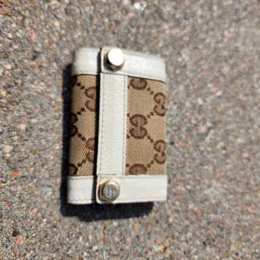 Gucci key holder Vintage with G logos white and b… - image 1