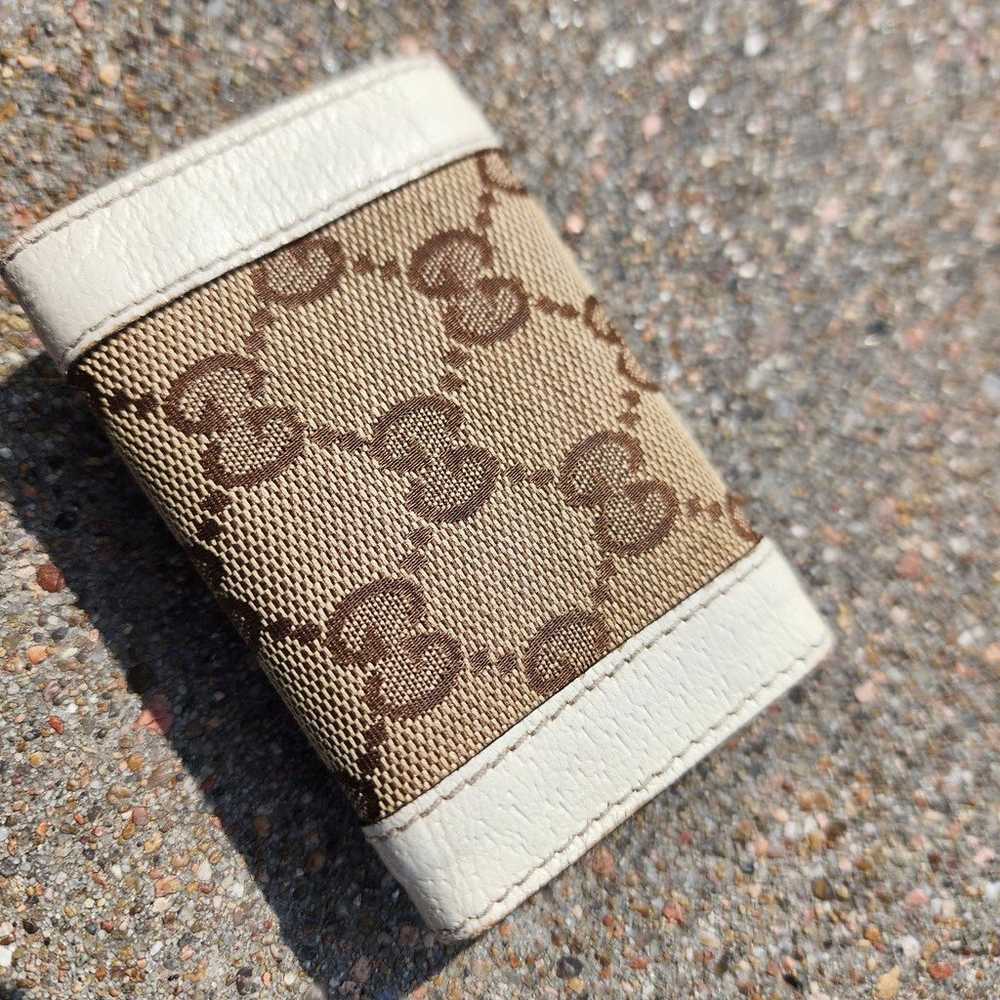 Gucci key holder Vintage with G logos white and b… - image 2