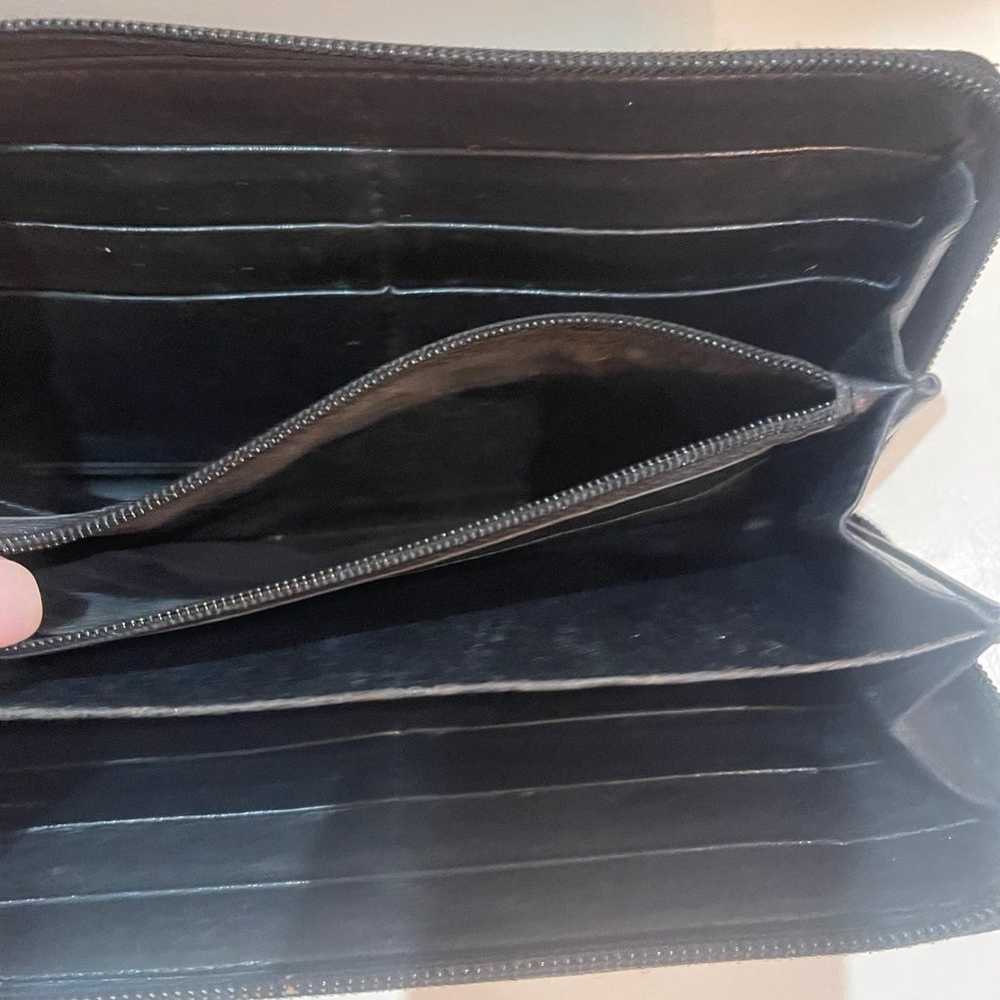 Vintage black gucci wallet with duster - image 9