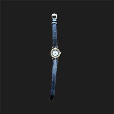 Gucci Women_s Shelly Watch Gold Roman Numeral Wat… - image 1