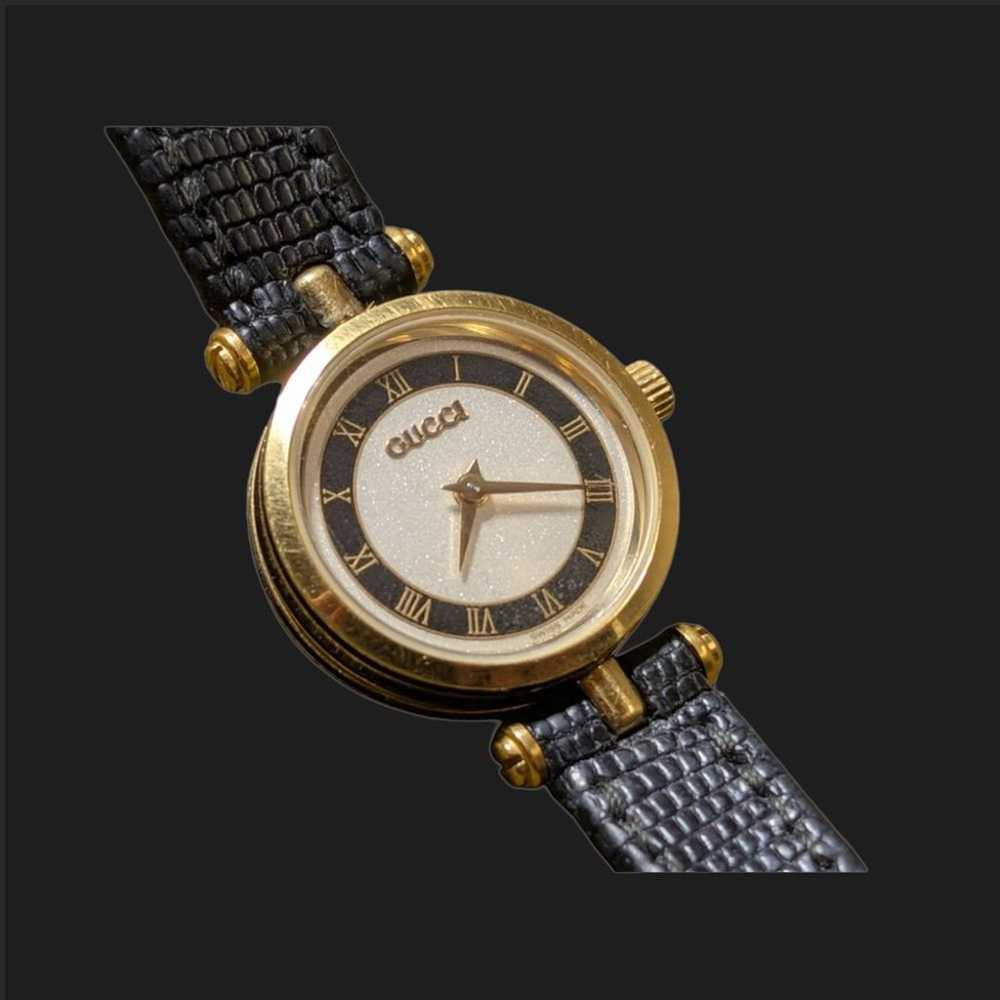 Gucci Women_s Shelly Watch Gold Roman Numeral Wat… - image 2