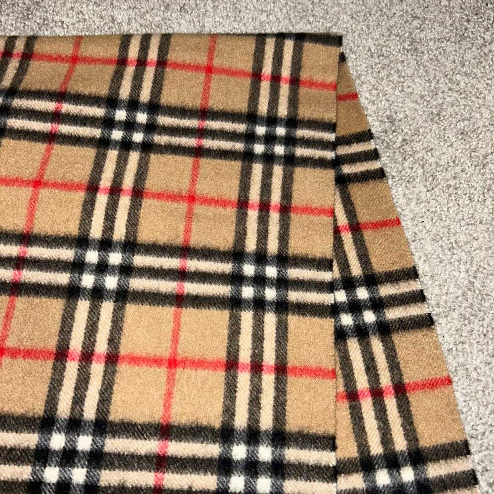 Burberrys Vintage Luxury Casual Check Cashmere Sc… - image 12