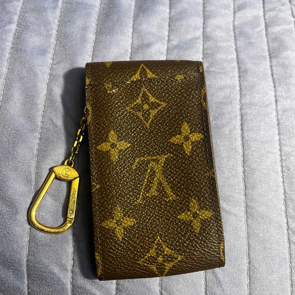 LOUIS VUITTON Monogram Porte Cles Badge Key Case … - image 3