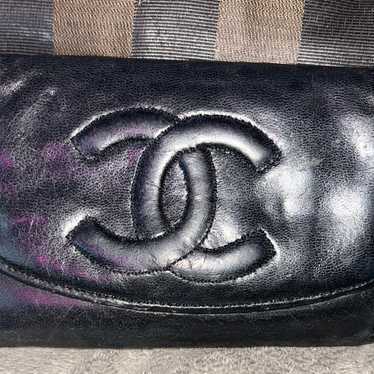 Vintage Chanel genuine Lambskin bifold wallet - image 1