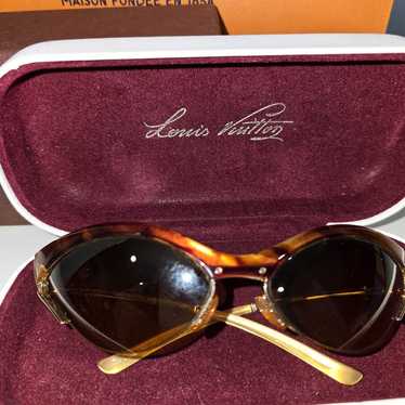 Louis Vuitton Cat eye sunglasses