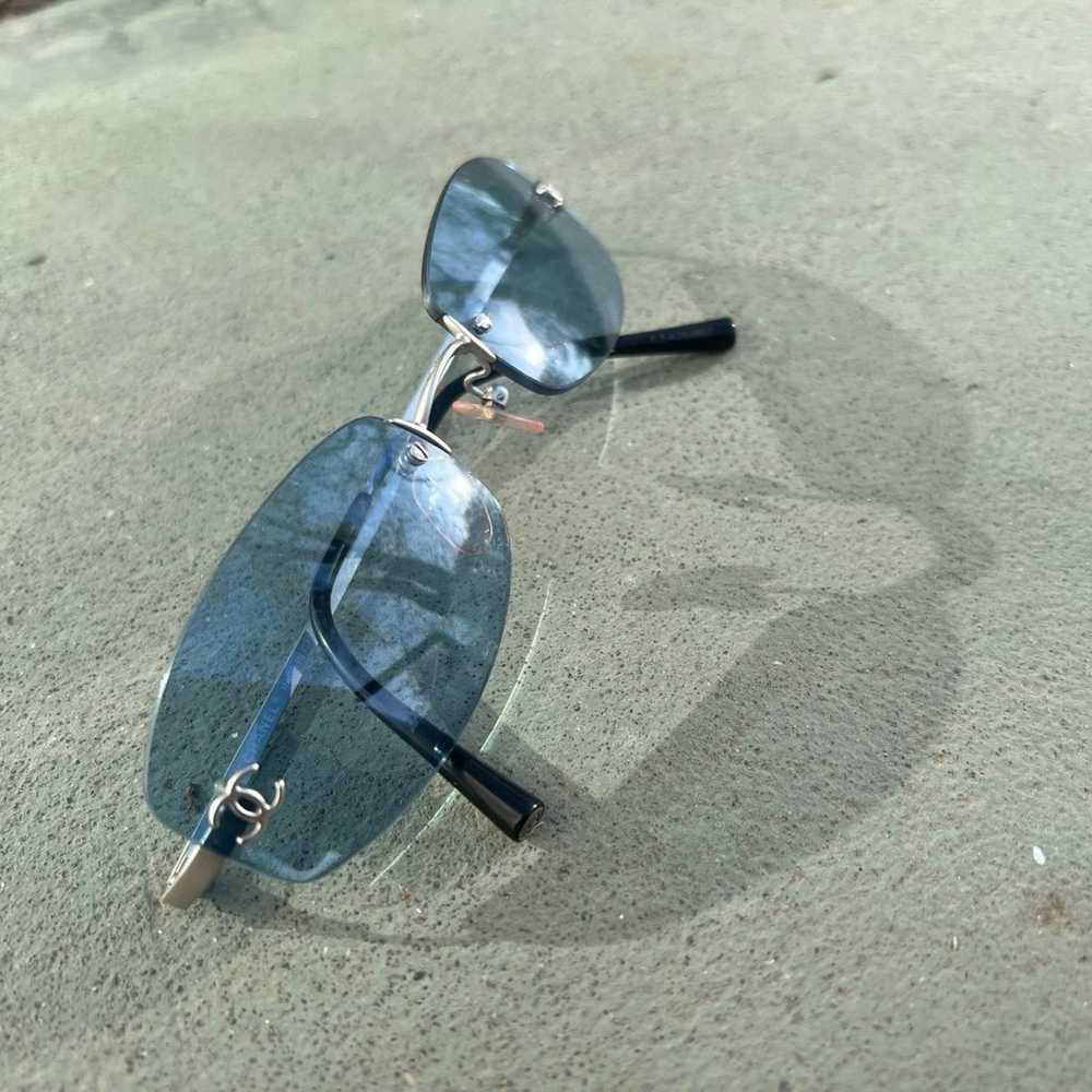 RARE Vintage 90’s Chanel 4002 Rimless Blue/Silver… - image 1