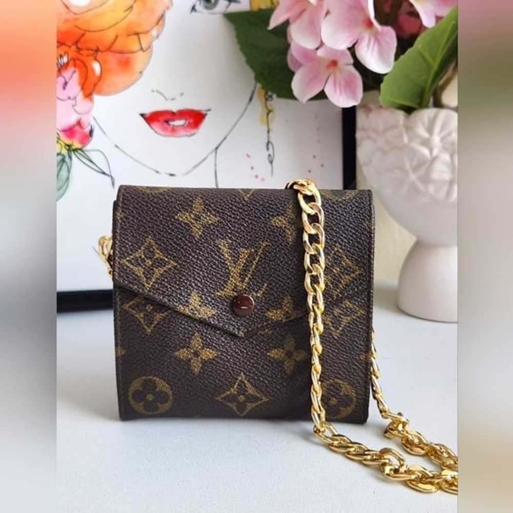 Louis Vuitton Vintage Monogram Elise Trifold Wall… - image 11