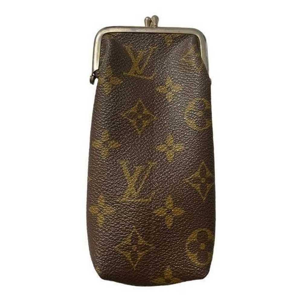 Rare vintage Louis Vuitton Kisslock glasses case - image 2