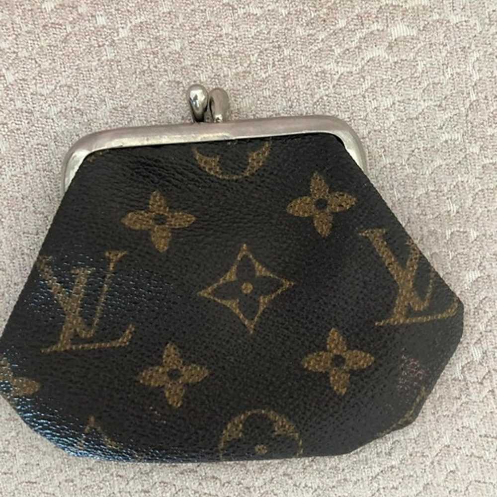 Louis vuitton rare vintage kisslock coin purse - image 10