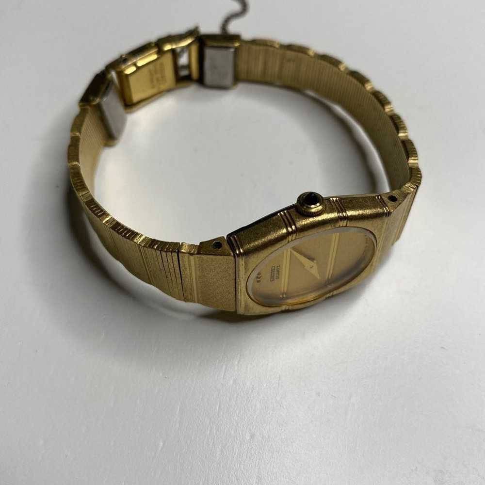 Seiko rare gold tone womens watch - image 4