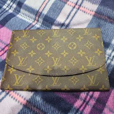 Authentic Vintage Louis Vuitton Monogram Clutch - image 1